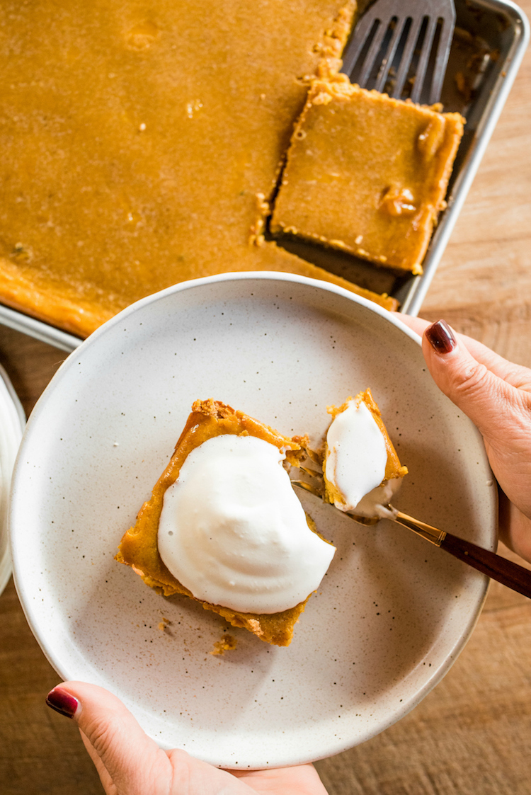 Creating the Perfect Friendsgiving Dinner