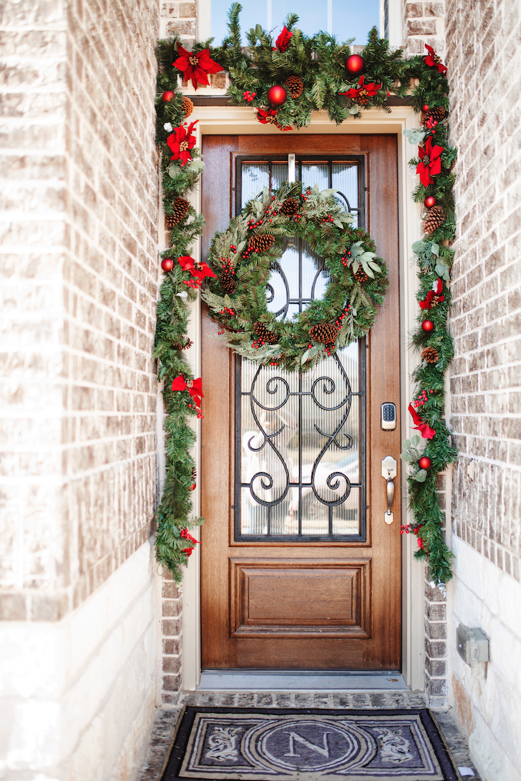 Outdoor Holiday Decor