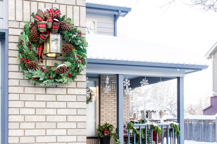 Festive Outdoor Christmas Decorations